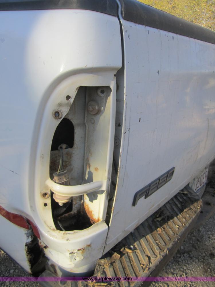 image for item D5725 1997 Ford F250 pickup truck