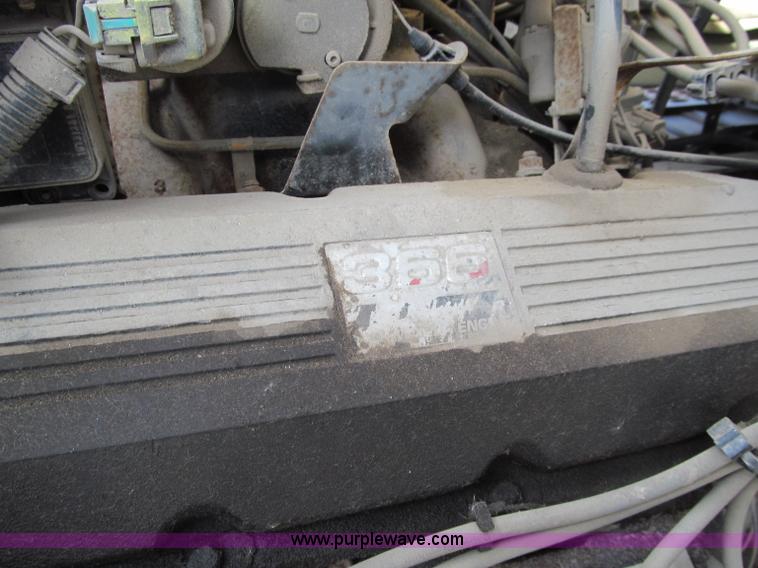 image for item D7008 1992 GMC TopKick box truck