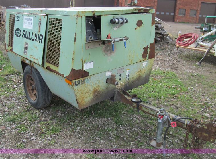image for item D7011 Sullair 185DPQ portable air compressor