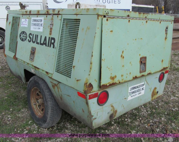 image for item D7011 Sullair 185DPQ portable air compressor
