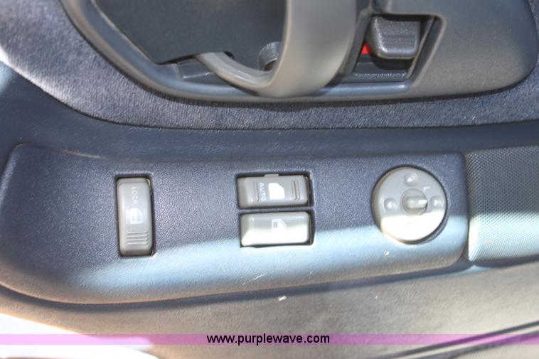 image for item E4303 1995 Chevrolet Silverado 1500 pickup truck