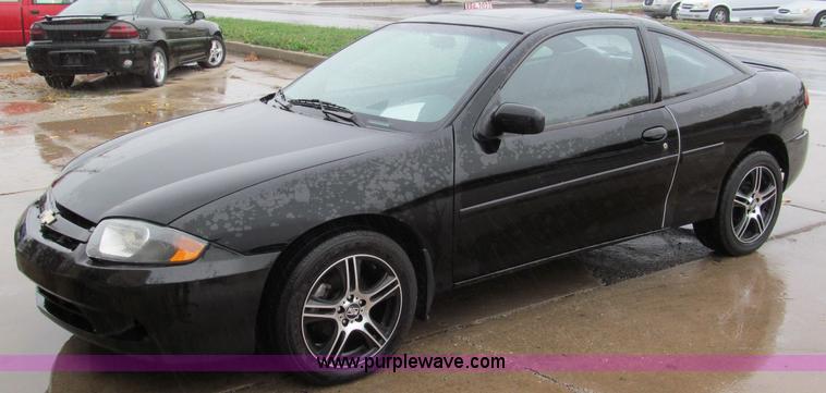 image for item E5651 2004 Chevrolet Cavalier LS