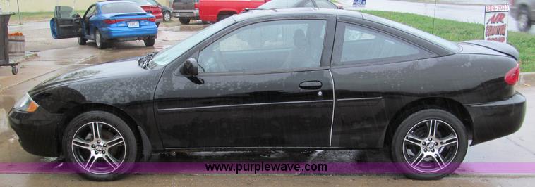 image for item E5651 2004 Chevrolet Cavalier LS