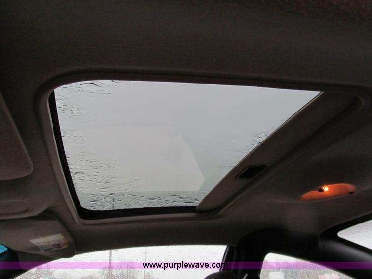 image for item E5651 2004 Chevrolet Cavalier LS