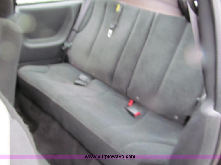 image for item E5651 2004 Chevrolet Cavalier LS