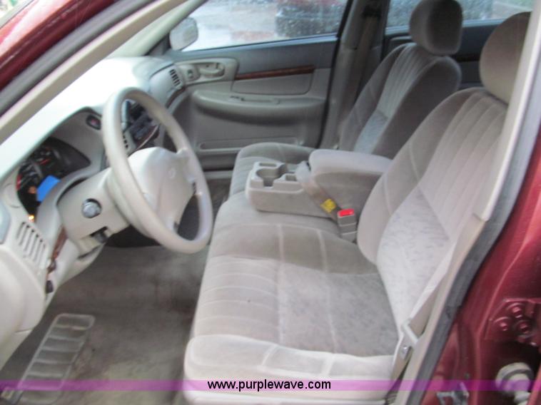 image for item E5652 2002 Chevrolet Impala