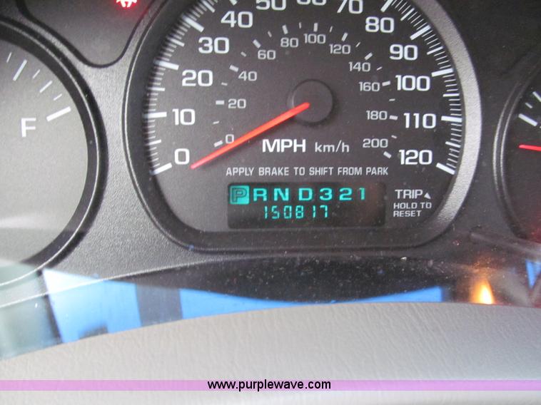 image for item E5652 2002 Chevrolet Impala