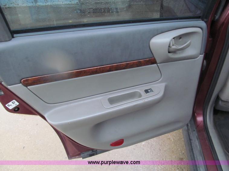 image for item E5652 2002 Chevrolet Impala