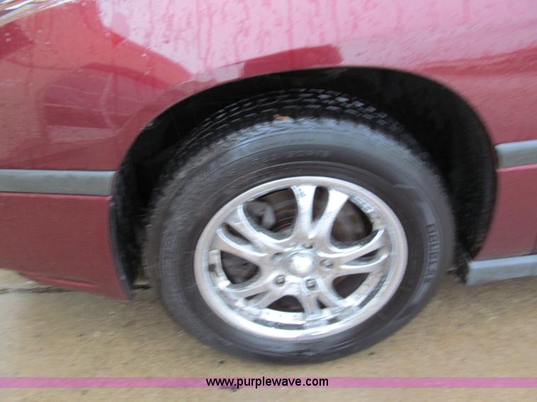 image for item E5652 2002 Chevrolet Impala
