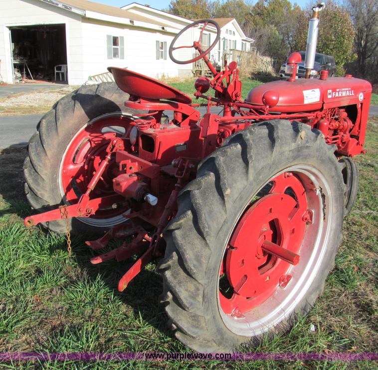 image for item E5694 1951 International Farmall Super C tractor