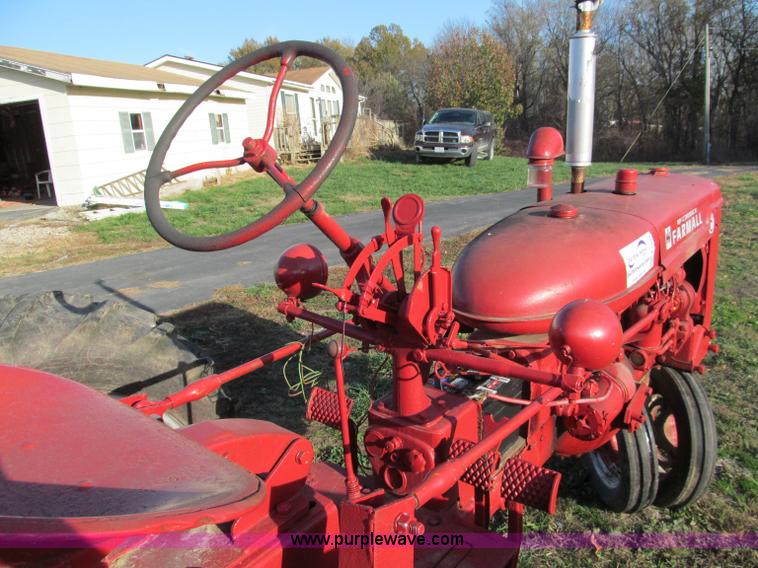 image for item E5694 1951 International Farmall Super C tractor