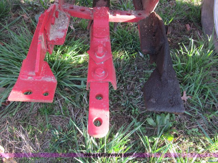 image for item E5694 1951 International Farmall Super C tractor