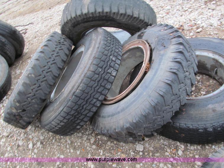 image for item E5698 (6) 10.00-20 tires and Daton wheels
