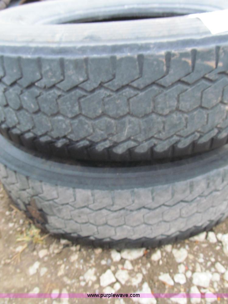 image for item E5699 (4) Bridgestone 295/75R22.5 tires
