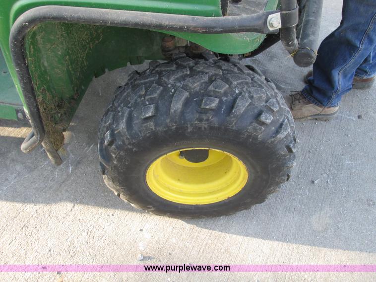 image for item E5721 John Deere Gator HPX utility vehicle