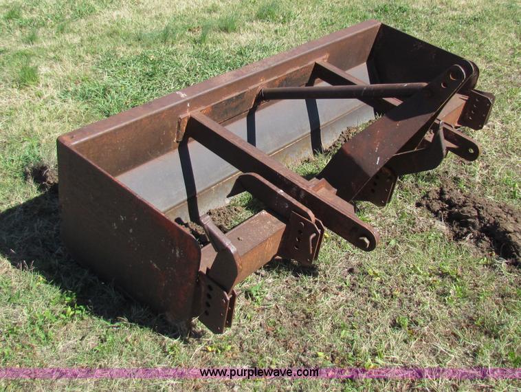 image for item E8146 6' box blade