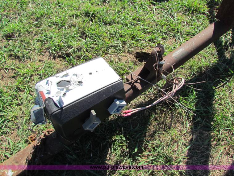 image for item E8149 Round bale hauler