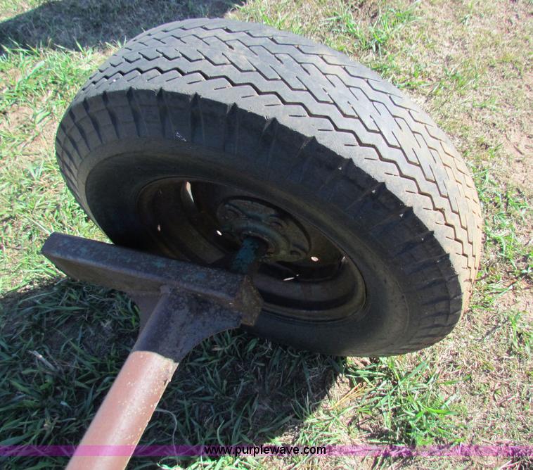 image for item E8149 Round bale hauler