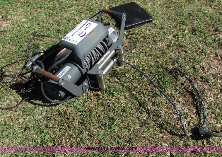 image for item E8151 Champion 10000 winch