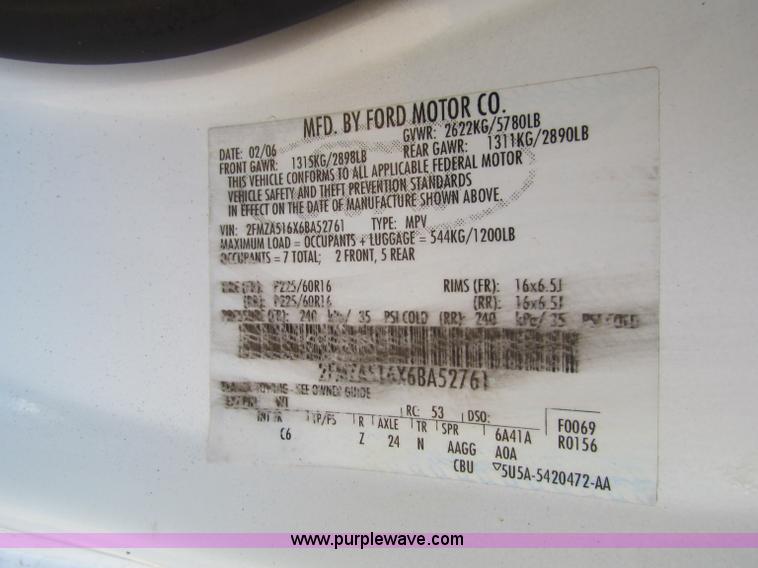 image for item E8152 2006 Ford Freestar SE minivan