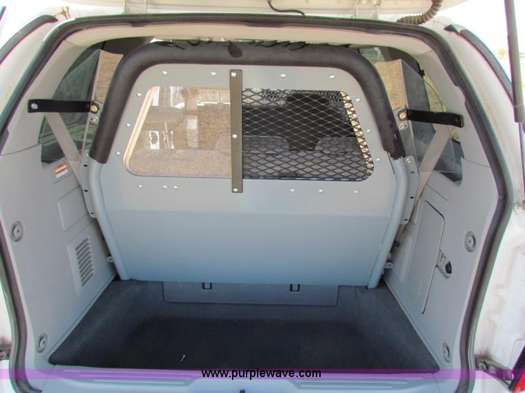 image for item E8153 2006 Ford Freestar SE minivan