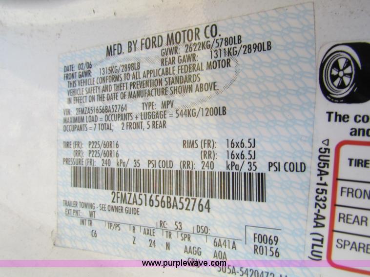 image for item E8153 2006 Ford Freestar SE minivan