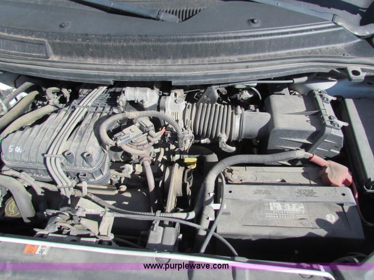 image for item E8153 2006 Ford Freestar SE minivan