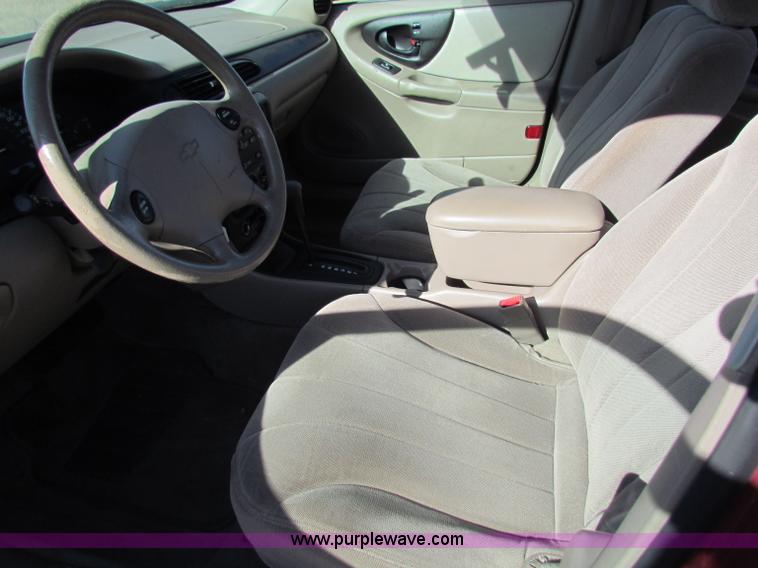 image for item E8155 2005 Chevrolet Malibu