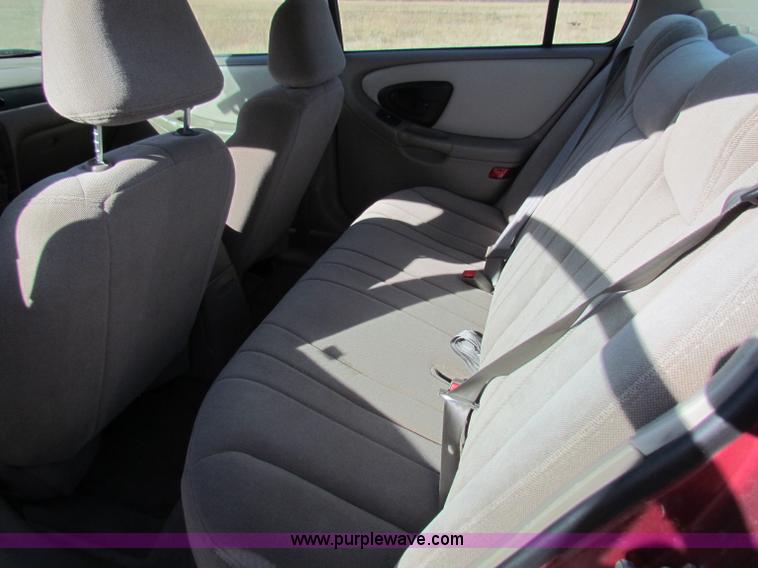 image for item E8155 2005 Chevrolet Malibu