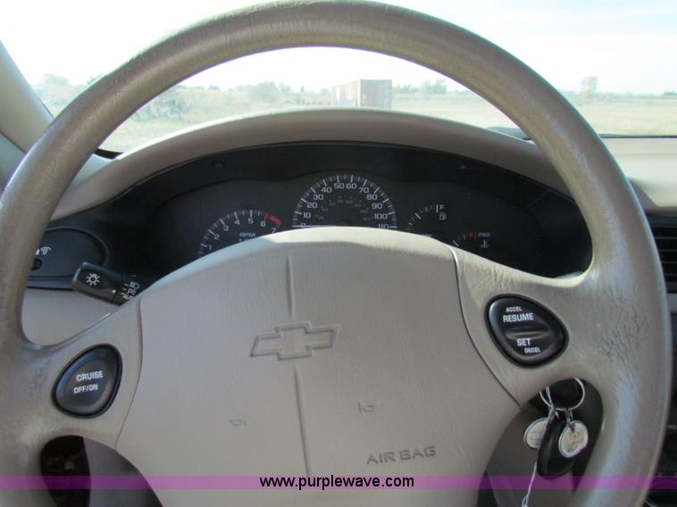 image for item E8155 2005 Chevrolet Malibu