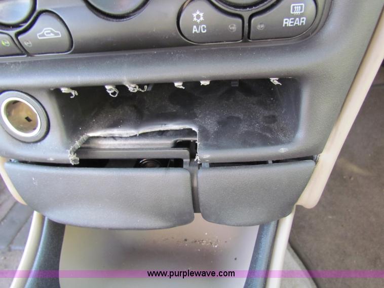 image for item E8155 2005 Chevrolet Malibu