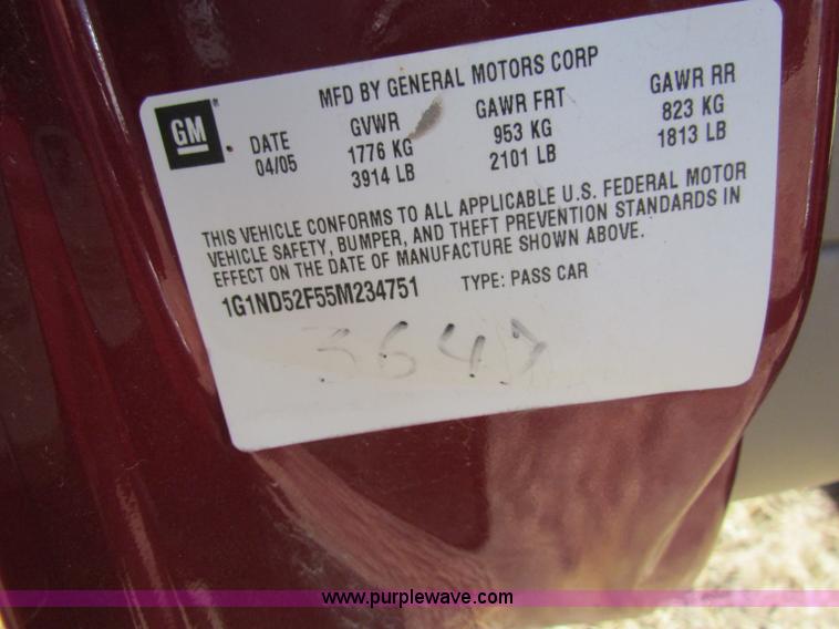 image for item E8155 2005 Chevrolet Malibu