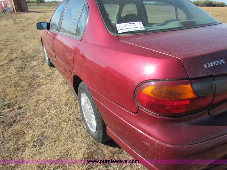 image for item E8155 2005 Chevrolet Malibu