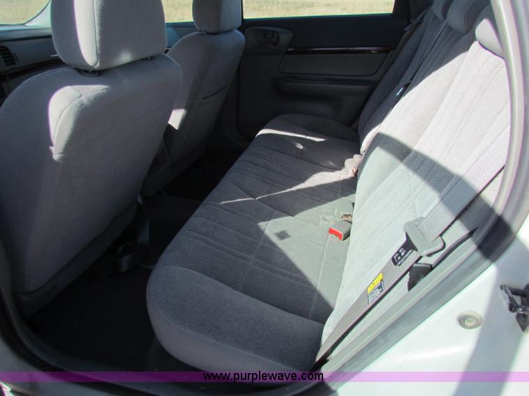 image for item E8156 2003 Chevrolet Impala