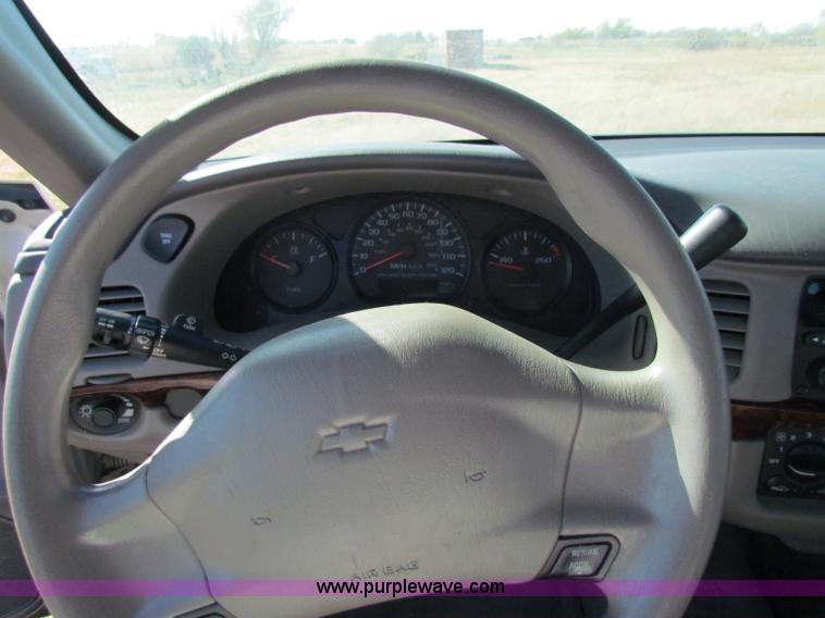 image for item E8156 2003 Chevrolet Impala