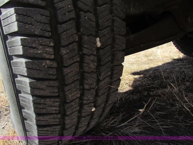 image for item E8163 2001 Chevrolet Express G3500 van