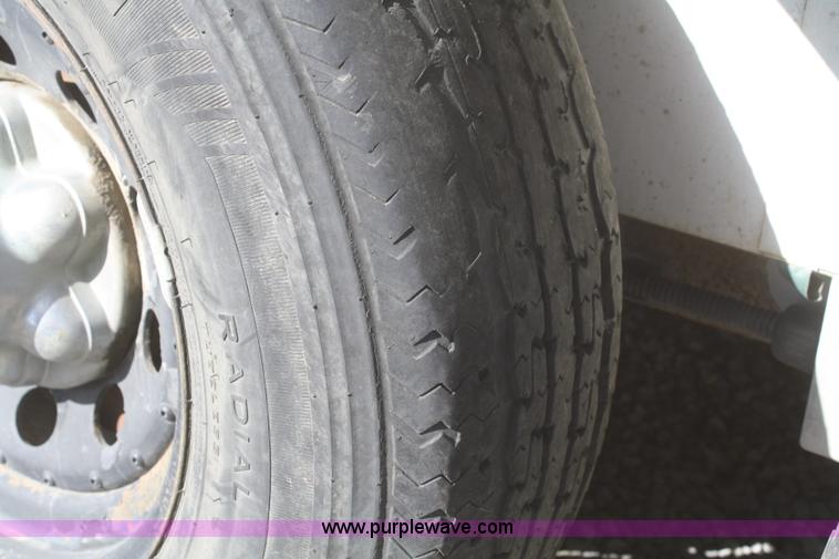 image for item F2519 1999 Sundowner Valuelight 3 horse trailer