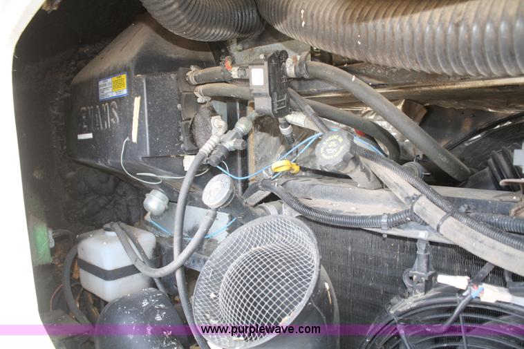 image for item F2740 2003 Gulfstream Independence 24' RV