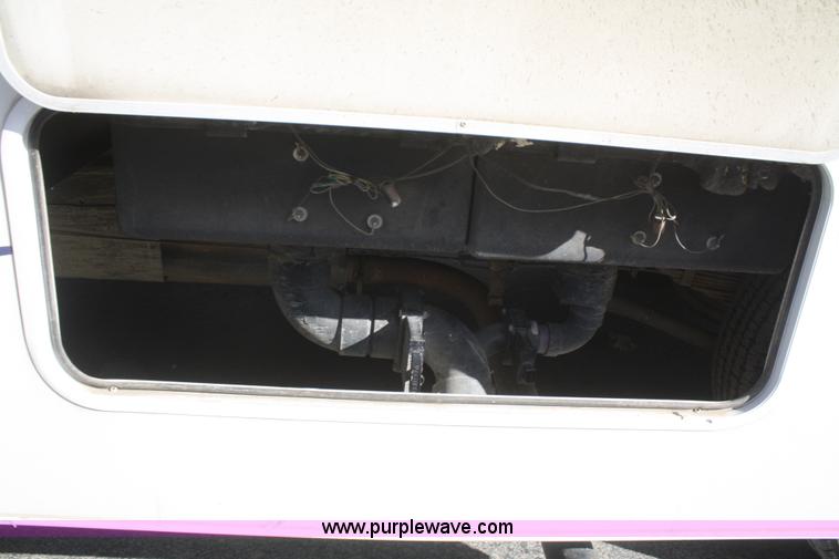 image for item F2740 2003 Gulfstream Independence 24' RV