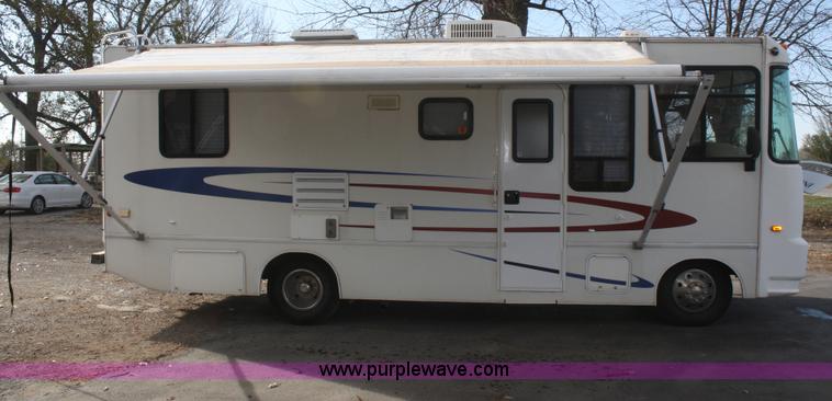 image for item F2740 2003 Gulfstream Independence 24' RV
