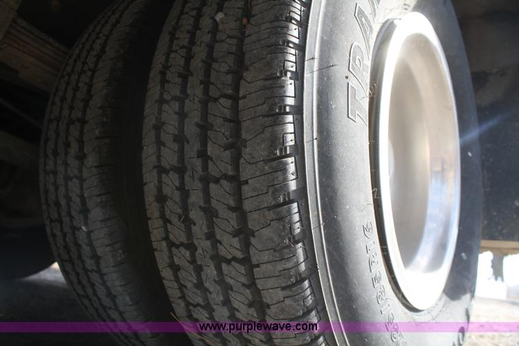 image for item F2740 2003 Gulfstream Independence 24' RV