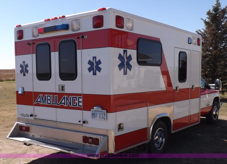 image for item F6215 1991 Chevrolet Silverado C3500 ambulance