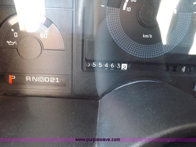 image for item F6215 1991 Chevrolet Silverado C3500 ambulance