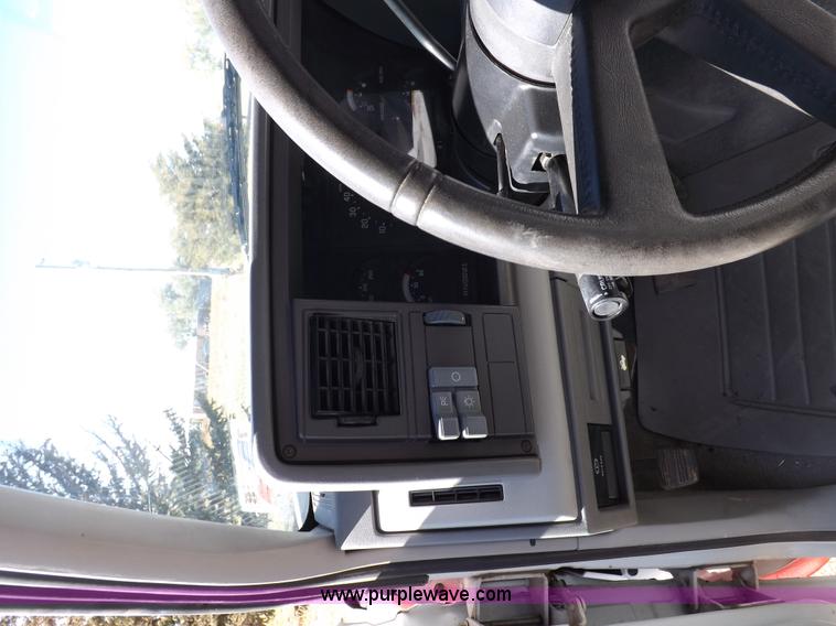 image for item F6215 1991 Chevrolet Silverado C3500 ambulance