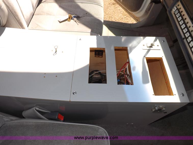 image for item F6215 1991 Chevrolet Silverado C3500 ambulance