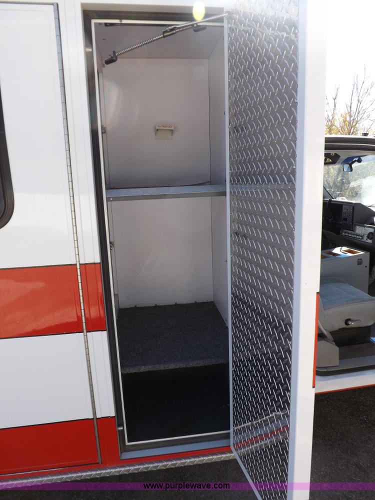 image for item F6215 1991 Chevrolet Silverado C3500 ambulance