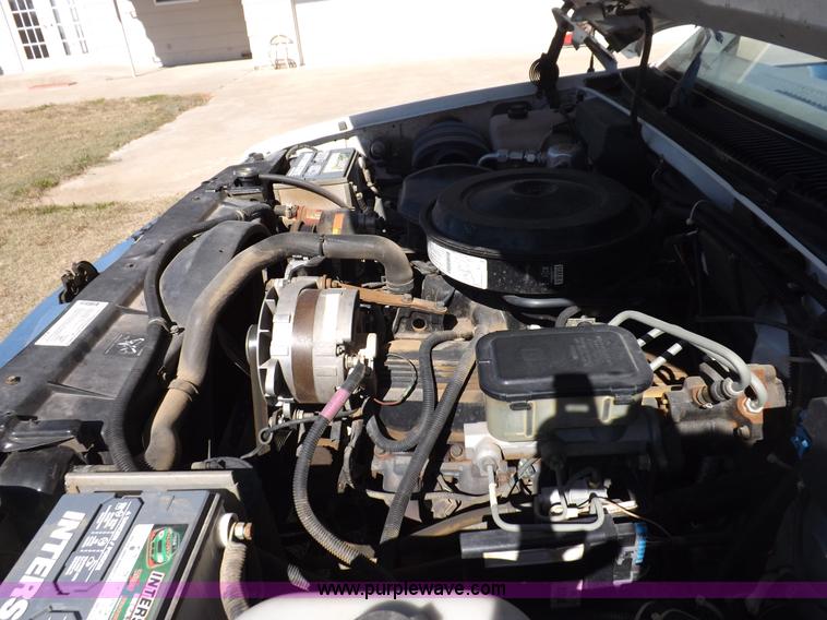 image for item F6215 1991 Chevrolet Silverado C3500 ambulance