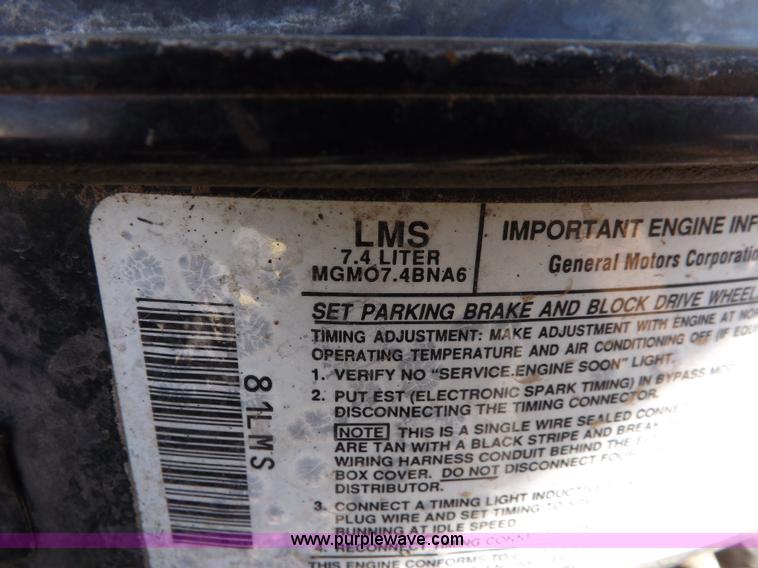 image for item F6215 1991 Chevrolet Silverado C3500 ambulance