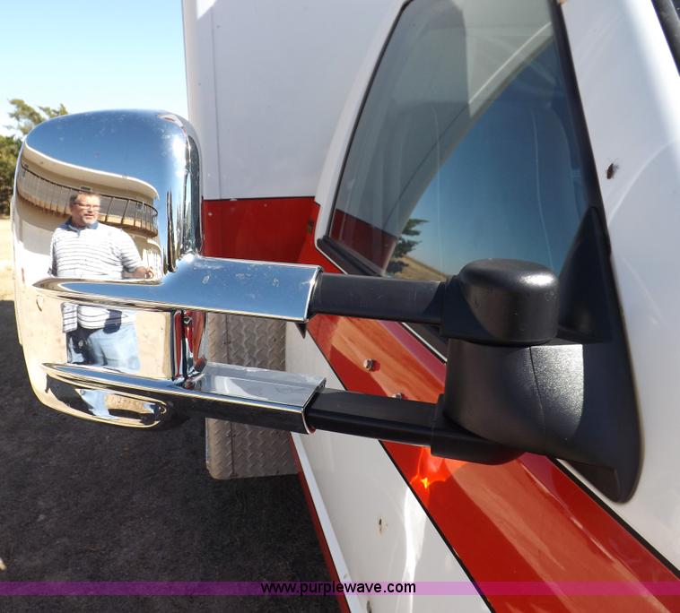 image for item F6215 1991 Chevrolet Silverado C3500 ambulance