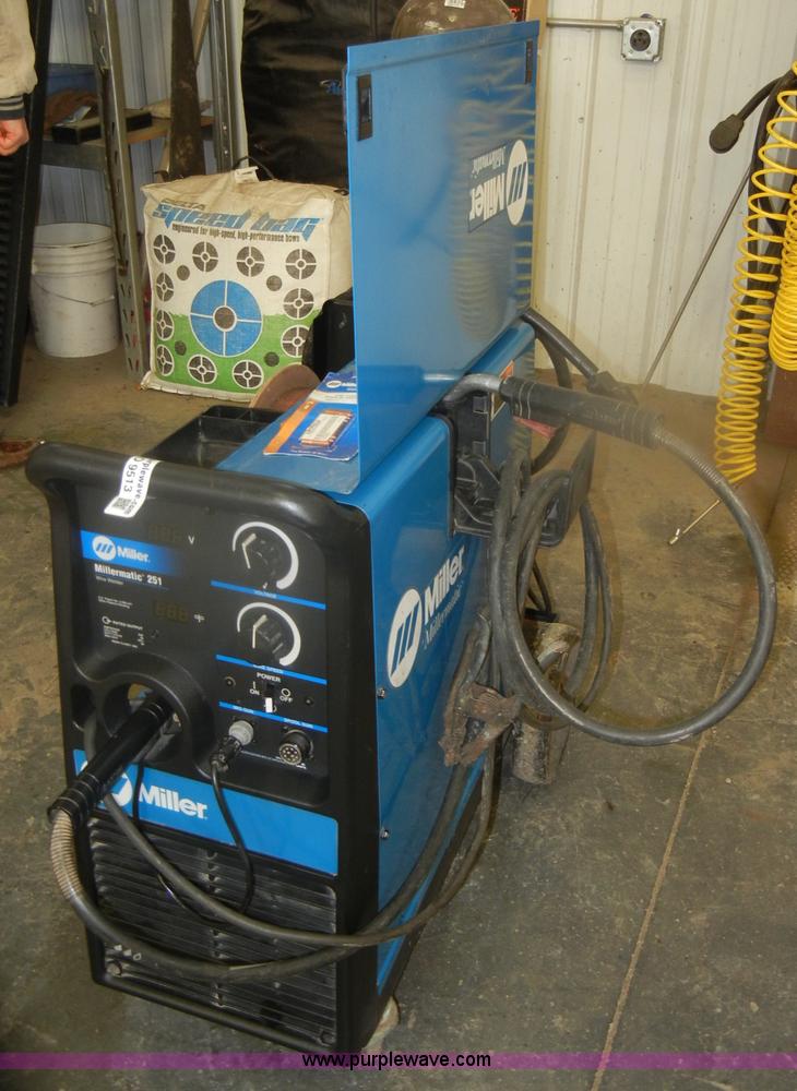 image for item O9513 Miller Millermatic 251 wire welder